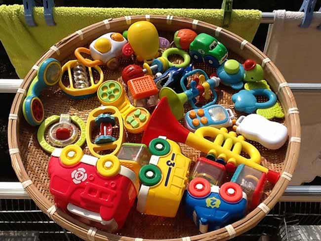 toy wholesale business